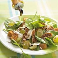 Salade fruitée, épinards et chèvre frais Salade fruitée, épinards et chèvre frais