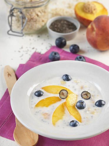 Porridge au kéfir de lait et à la pêche Porridge au kéfir de lait et à la pêche